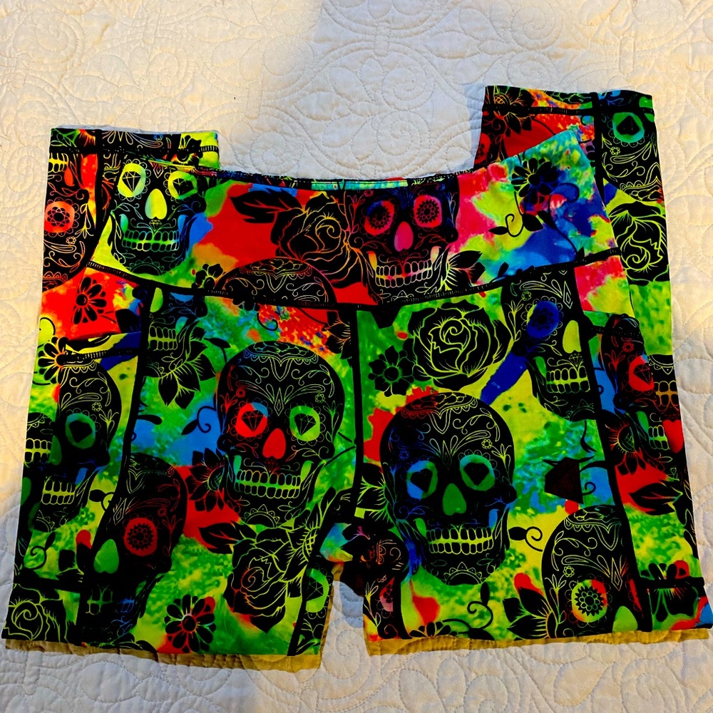 CVG capris length tie dye leggings